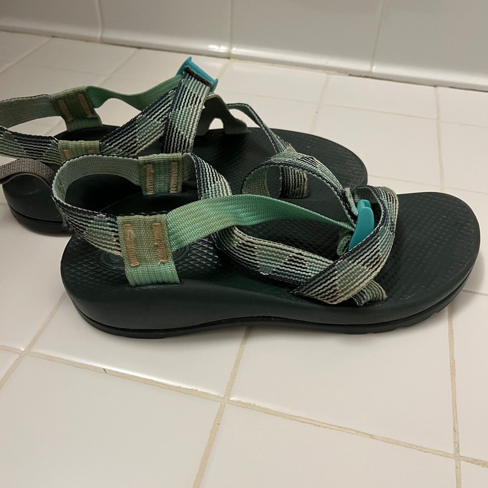 chacos women’s size 7 | kids 5